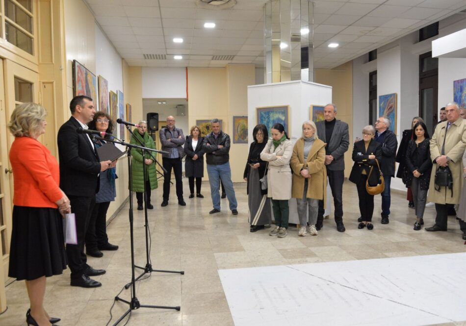 Otvorena izložba „Harmonija suprotnosti“ akademske slikarke  Milodarke Milatović