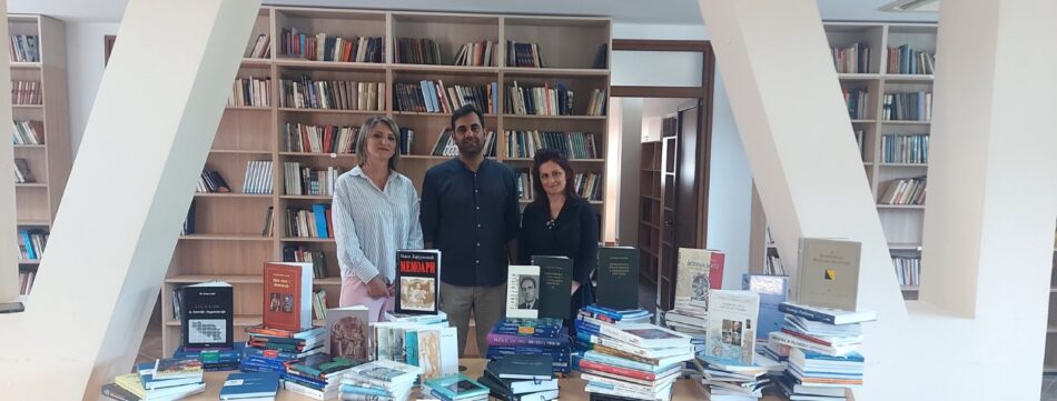 Narodna biblioteka „Mihailo Miho Vuković“ bogatija za vrijednu donaciju knjiga